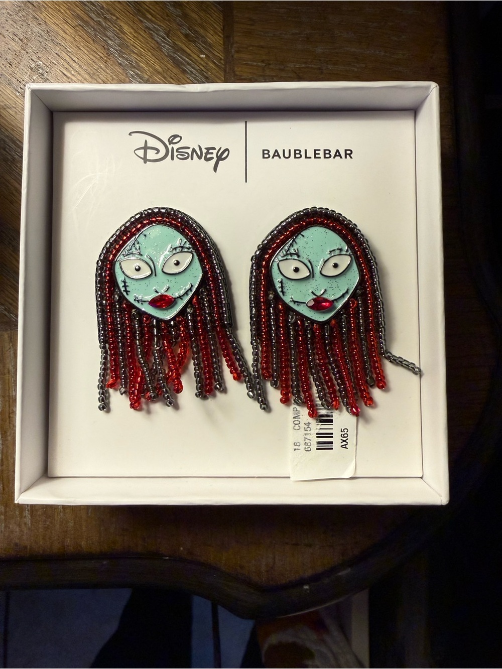 Sally Baubleabar earring